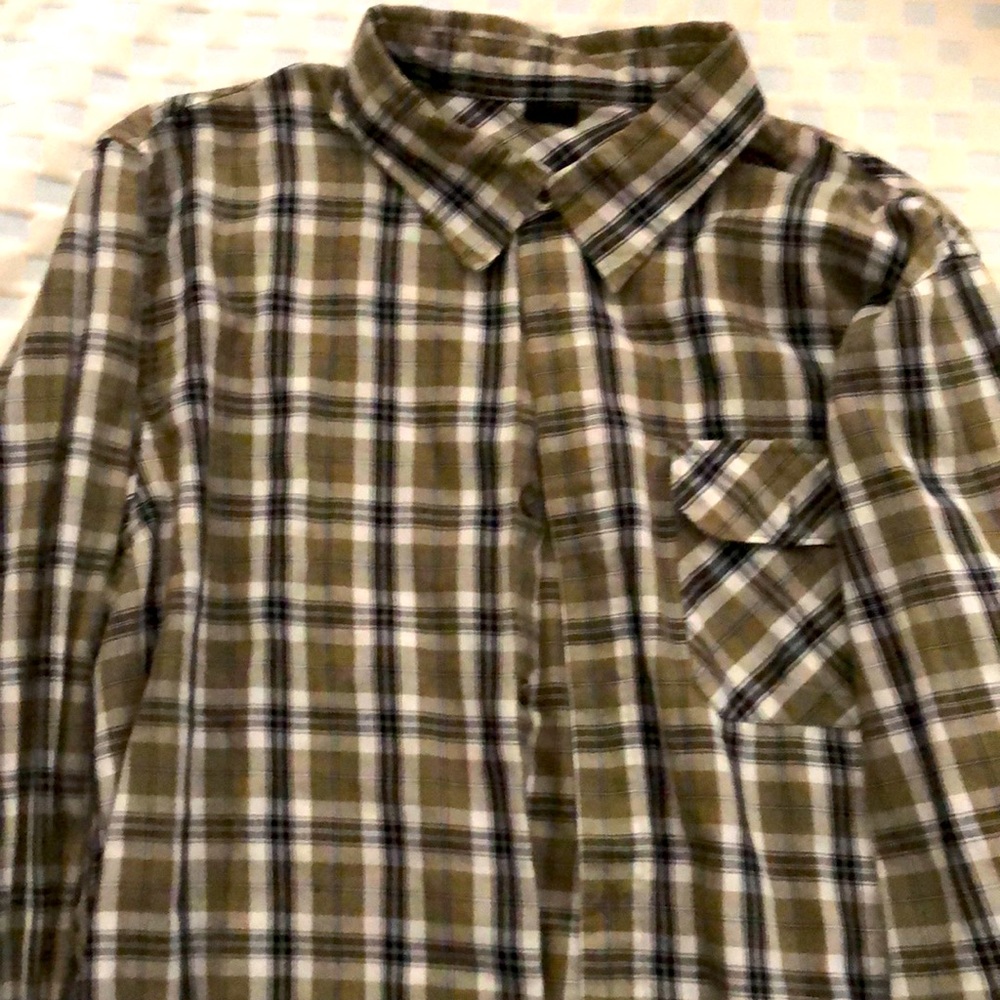 Oakley XL green plaid button up